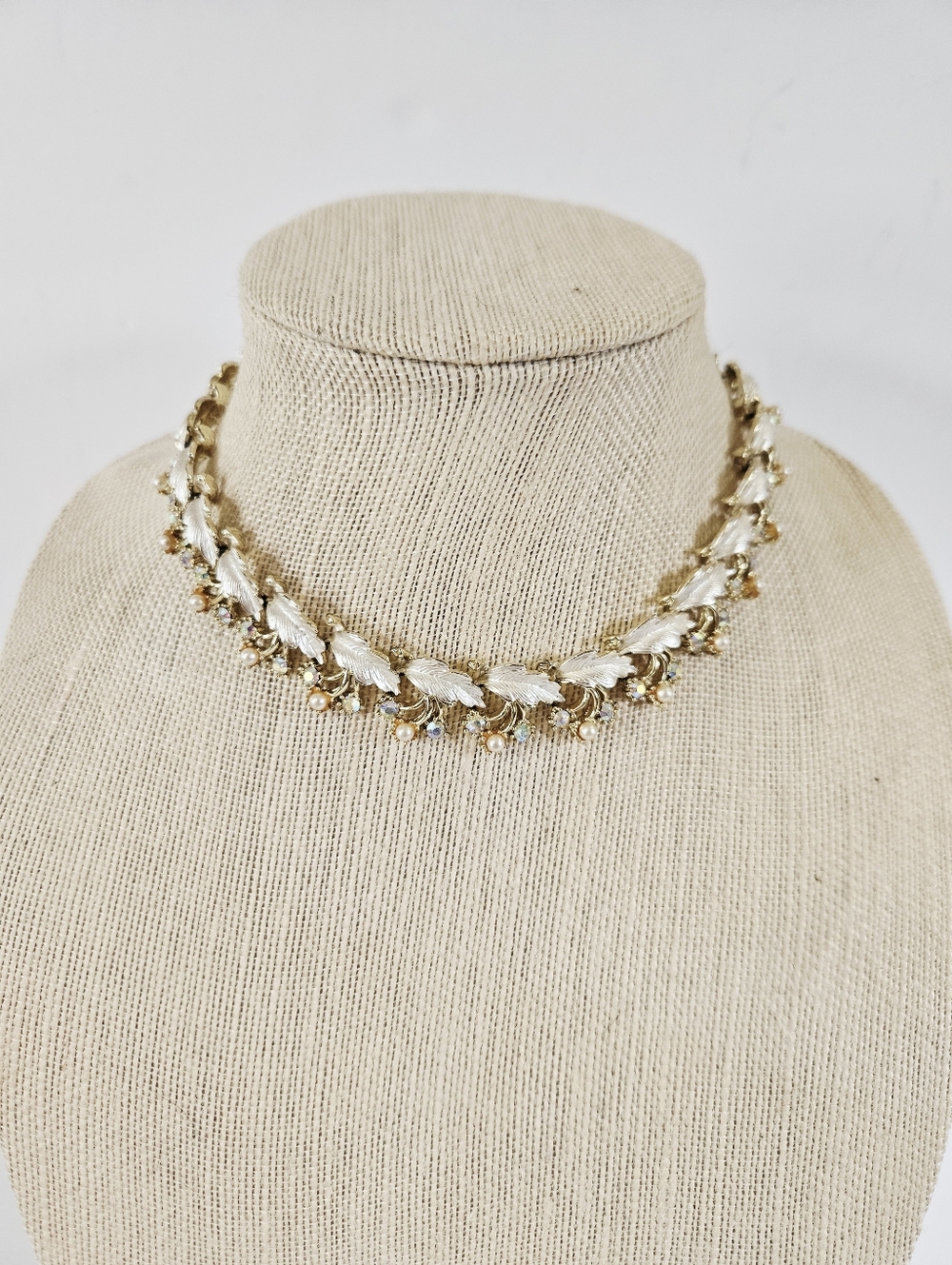 Vintage Elizabeth Morrey AB Rhinestone Pearl Enamel Leaf Vine Choker Necklace